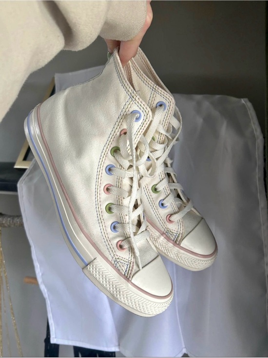 Converse Shoes - Converse High-Top Sneakers in Cream with Pastel Eyelets